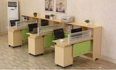 Divisioni semplici delle forniture di ufficio, mobilia della stazione di lavoro del computer della sala riunioni